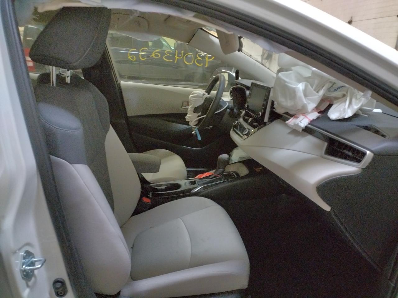 Photo 5 from auction – 2021 TOYOTA COROLLA LE with VIN JTDEAMDEXMJ016819
