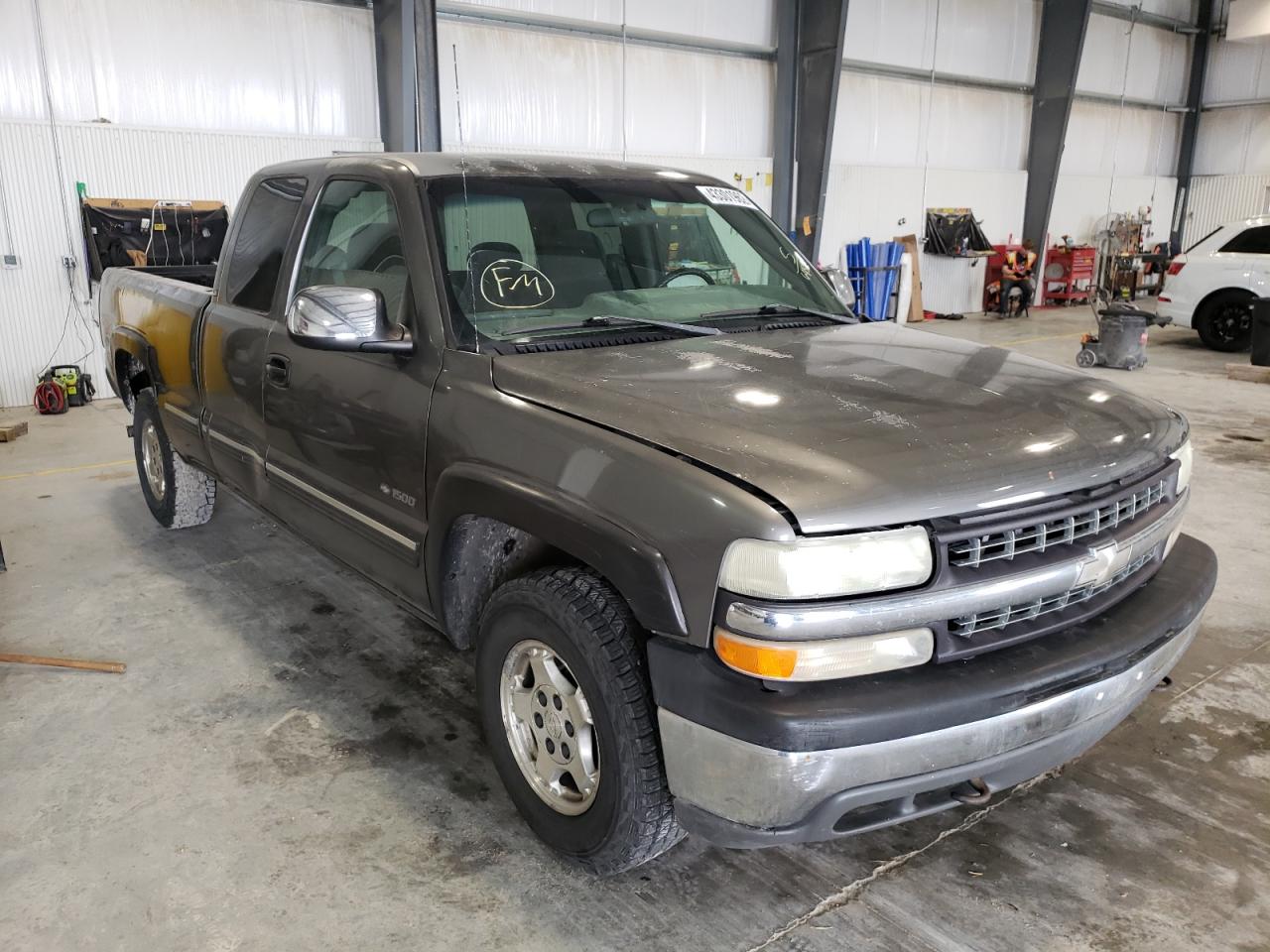 CHEVROLET SILVERADO 2000 with VIN 2GCEK19T9Y1156458 - Photo from auction