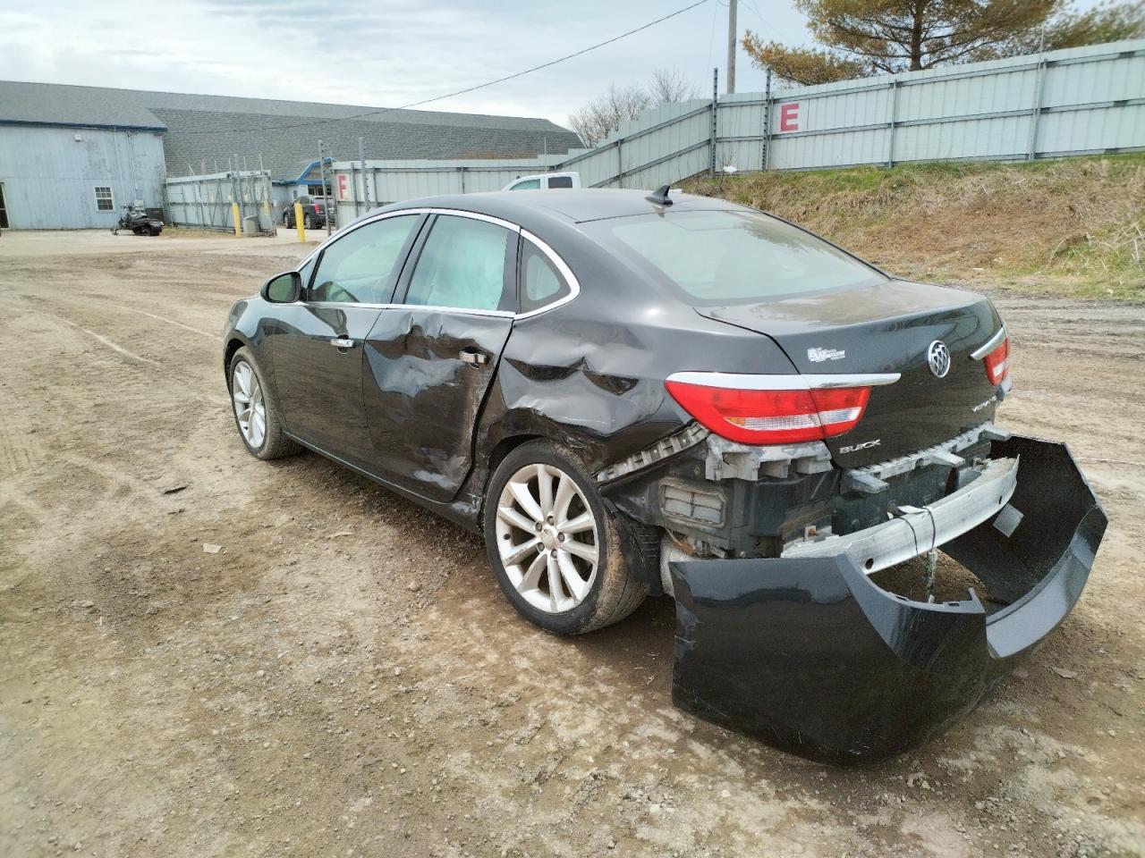 Photo 3 from auction – 2013 BUICK VERANO with VIN 1G4PP5SK2D4205965
