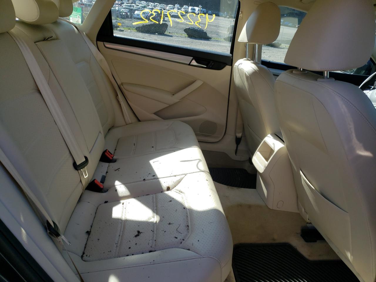 Photo 6 from auction – 2013 VOLKSWAGEN PASSAT S with VIN 1VWAP7A35DC137518