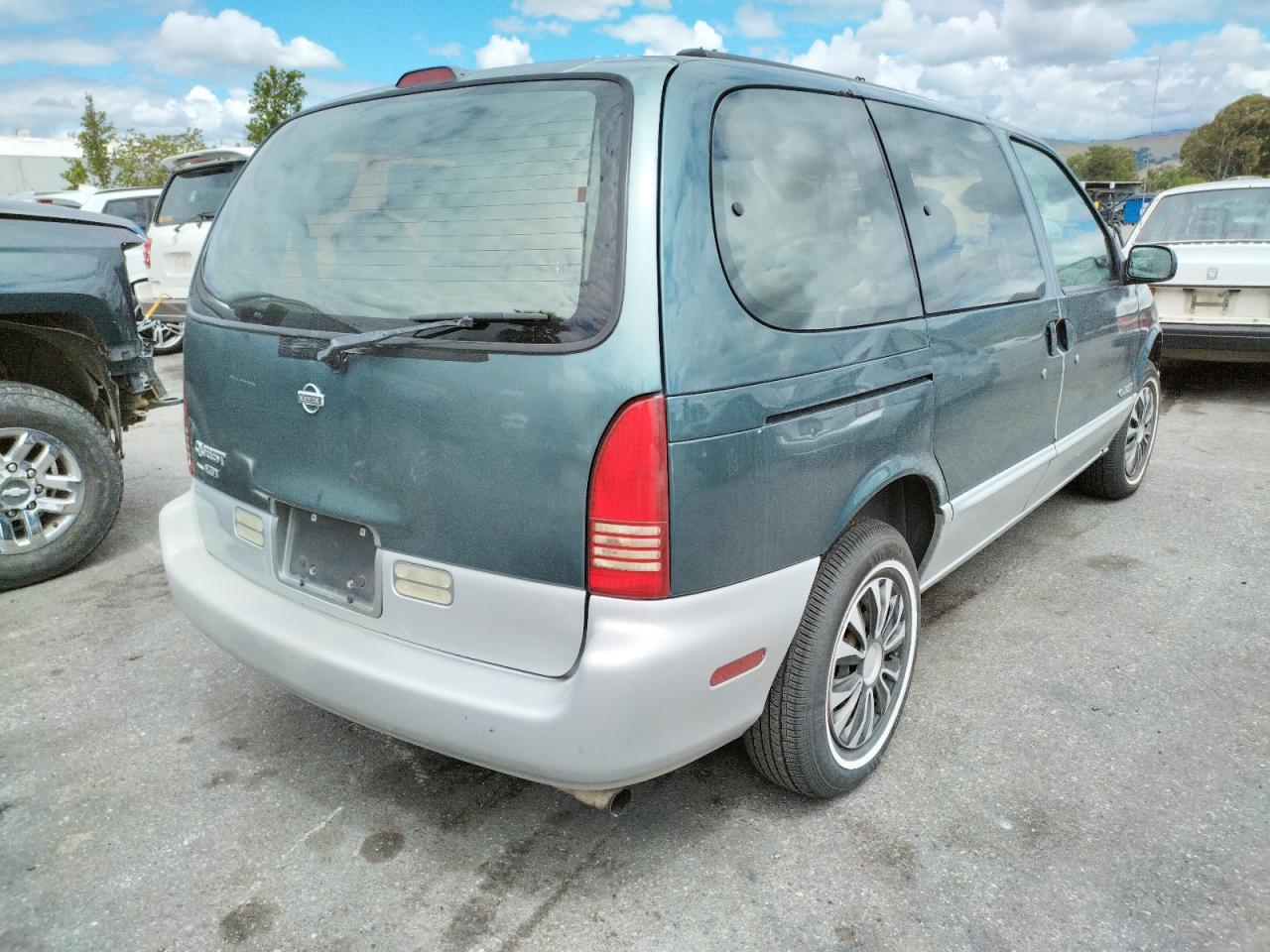 Photo 4 from auction – 1997 NISSAN QUEST XE with VIN 4N2DN111XVD820695