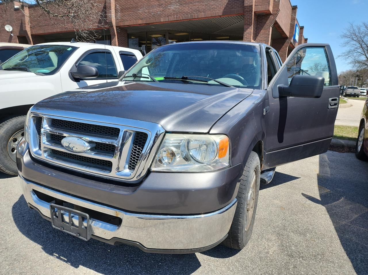 Foto 2 de la subasta – 2008 FORD F150 con VIN 1FTRX12WX8FA33591