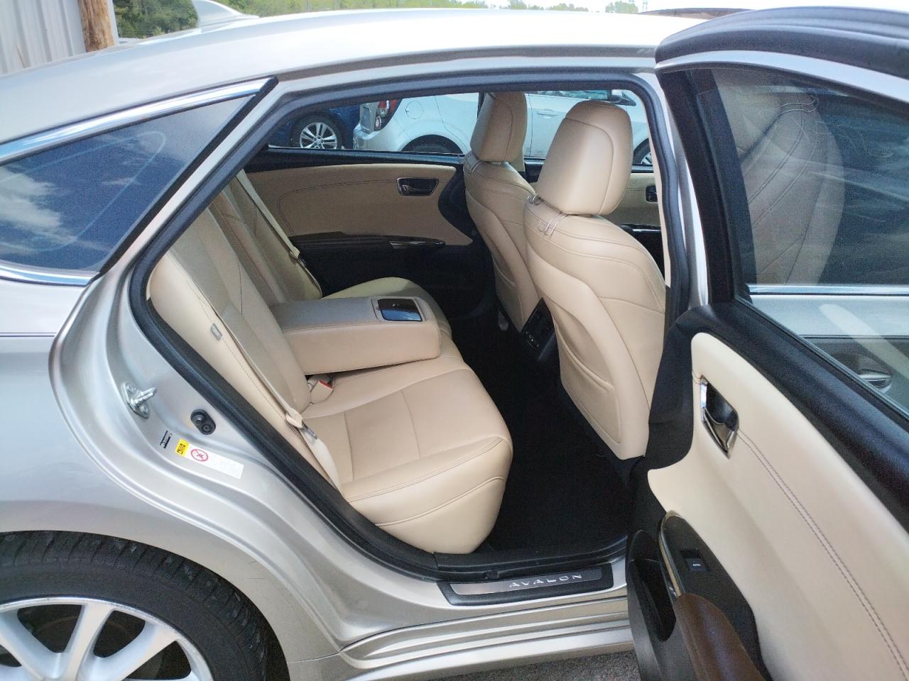 Photo 6 from auction – 2013 TOYOTA AVALON BAS with VIN 4T1BK1EB9DU059089