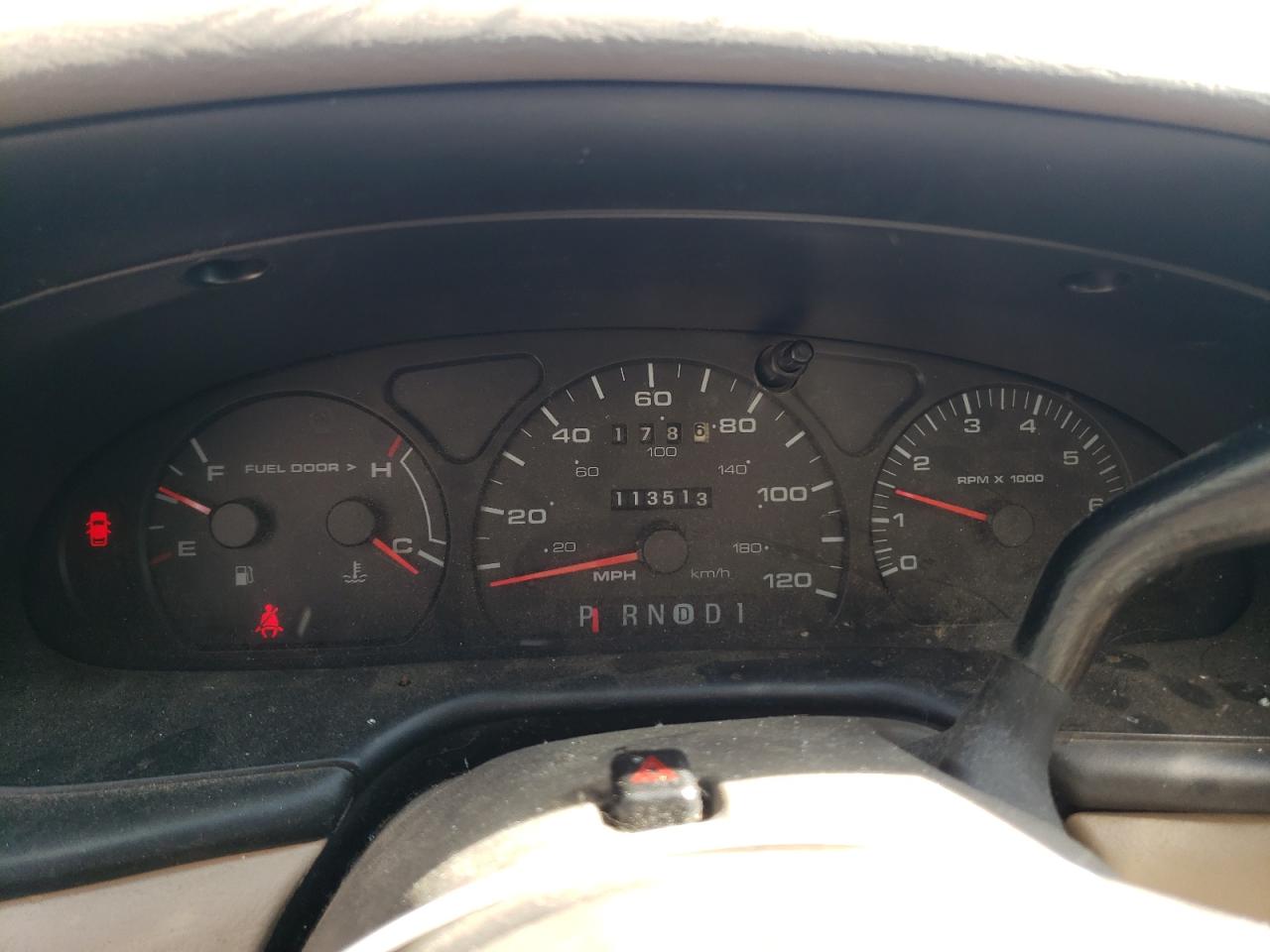Photo 8 from auction – 2001 FORD TAURUS SE with VIN 1FAFP53U71A280065