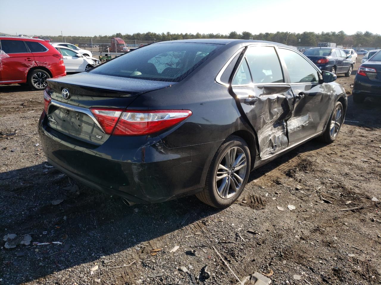 Photo 4 from auction – 2017 TOYOTA CAMRY LE with VIN 4T1BF1FK8HU716666