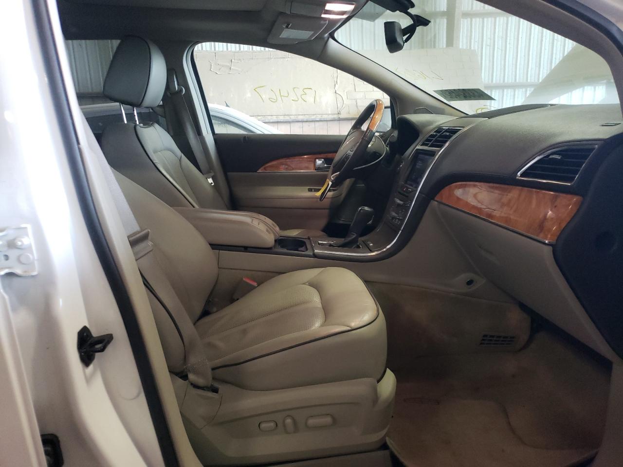 Photo 5 from auction – 2013 LINCOLN MKX with VIN 2LMDJ6JK4DBL16927