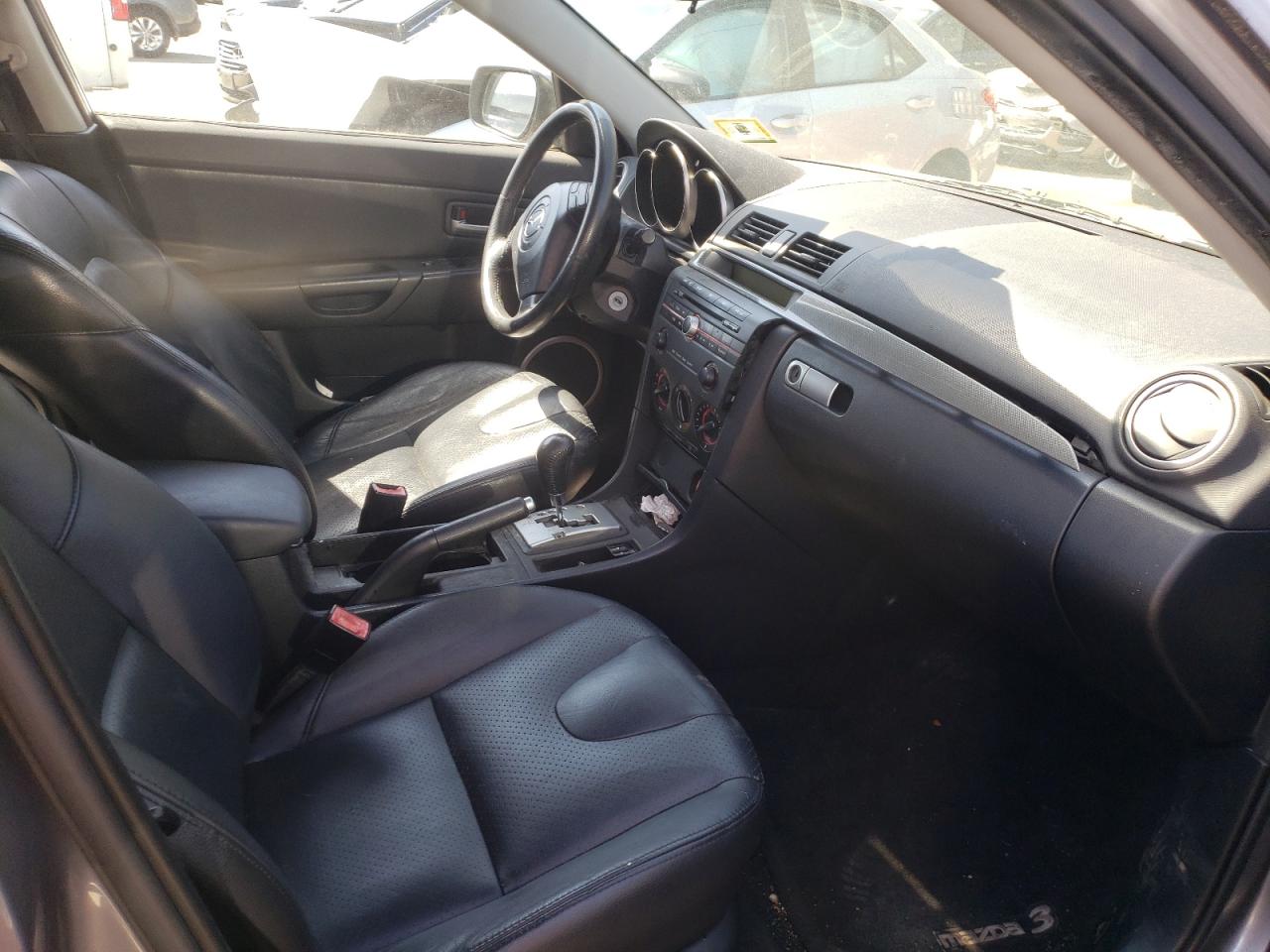 Photo 5 from auction – 2005 MAZDA 3 HATCHBAC with VIN JM1BK343751235750