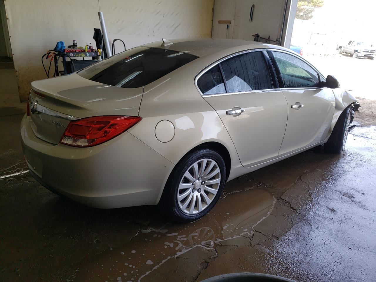 Photo 4 from auction – 2012 BUICK REGAL PREM with VIN 2G4GS5EK2C9148737