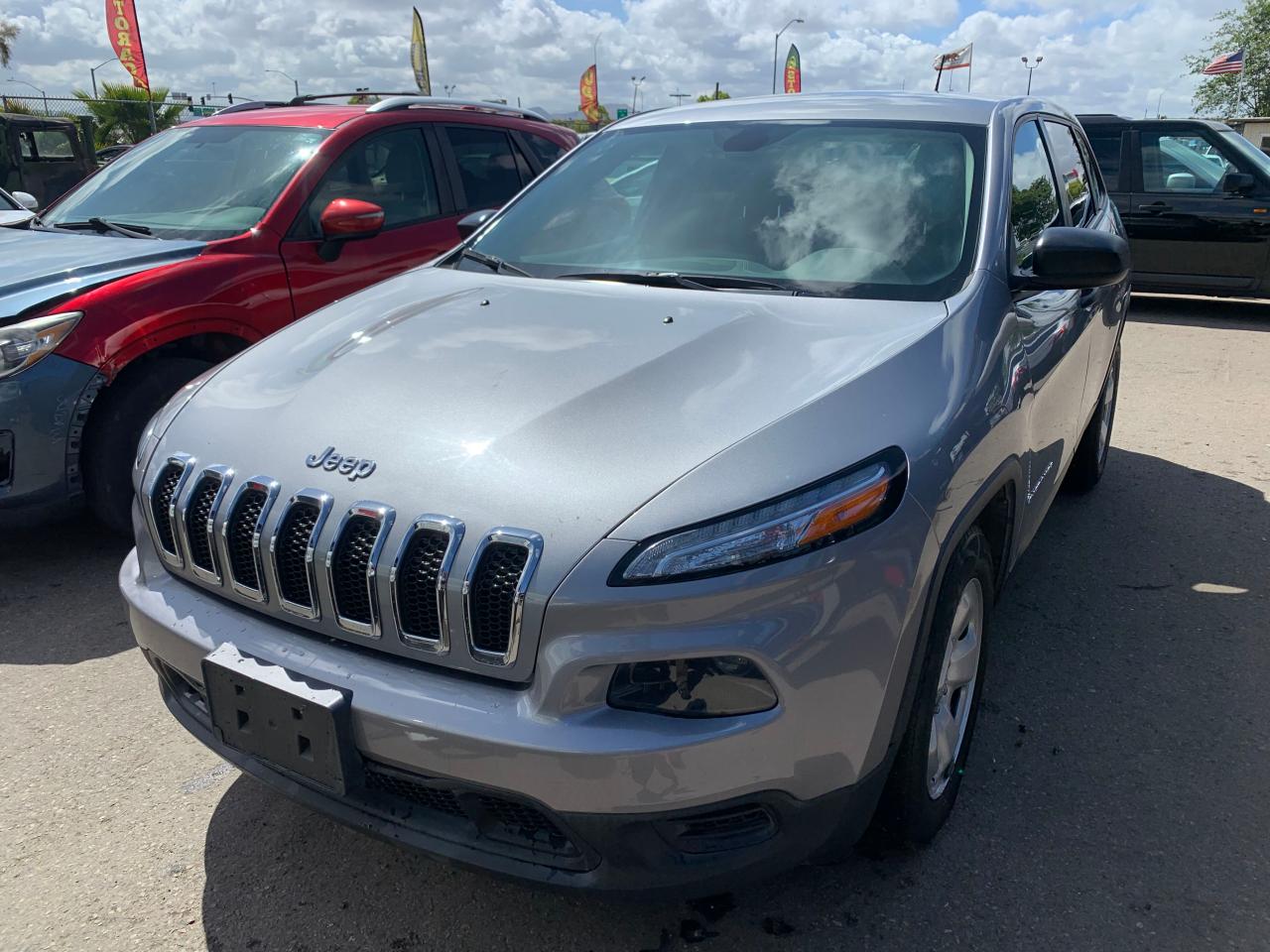 Photo 2 from auction – 2015 JEEP CHEROKEE S with VIN 1C4PJLAB0FW671445