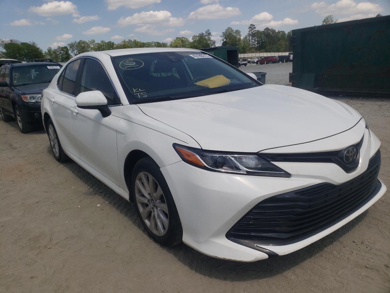 Photo 1 from auction – 2020 TOYOTA CAMRY LE with VIN 4T1C11AK2LU867859