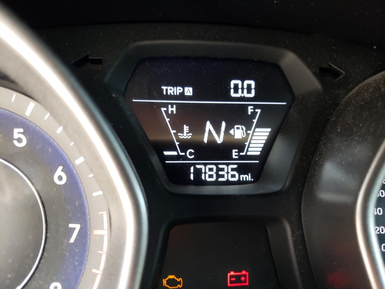 Photo 8 from auction – 2015 HYUNDAI ELANTRA SE with VIN 5NPDH4AE5FH587285