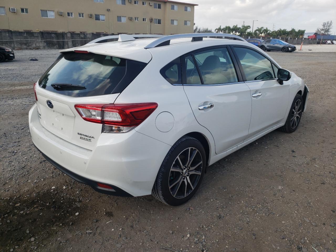 Photo 4 from auction – 2017 SUBARU IMPREZA LI with VIN 4S3GTAU67H3749477