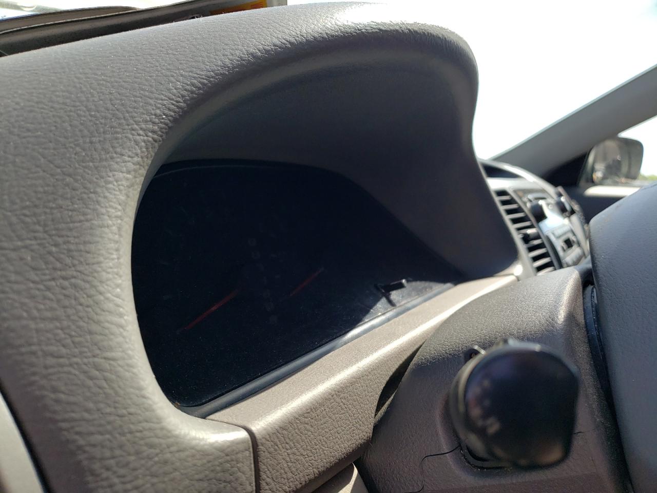 Photo 8 from auction – 2005 TOYOTA CAMRY LE with VIN 4T1BF30K85U612744