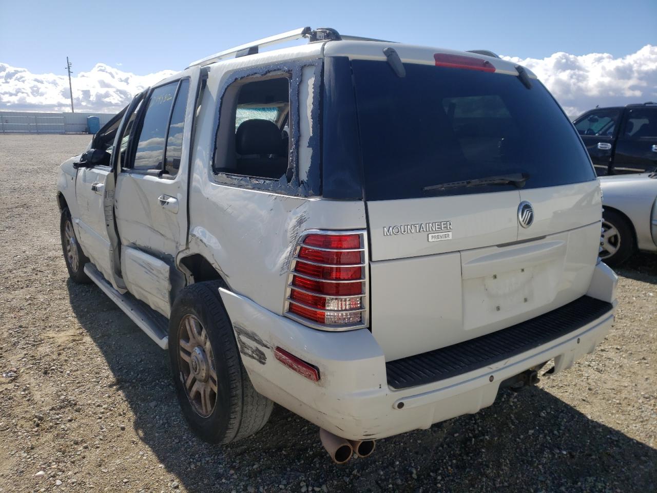 Photo 3 from auction – 2003 MERCURY MOUNTAINEE with VIN 4M2DU66K73ZJ44155