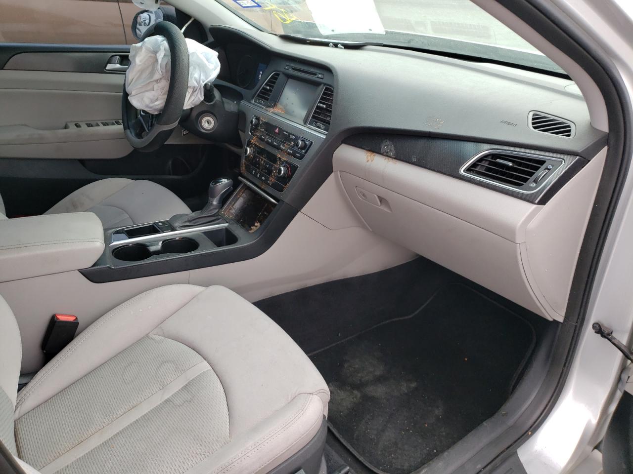 Photo 5 from auction – 2016 HYUNDAI SONATA SPO with VIN 5NPE34AF0GH405389