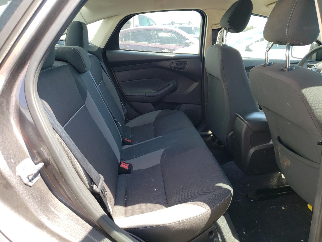 Photo 6 from auction – 2012 FORD FOCUS SE with VIN 1FAHP3F28CL217443