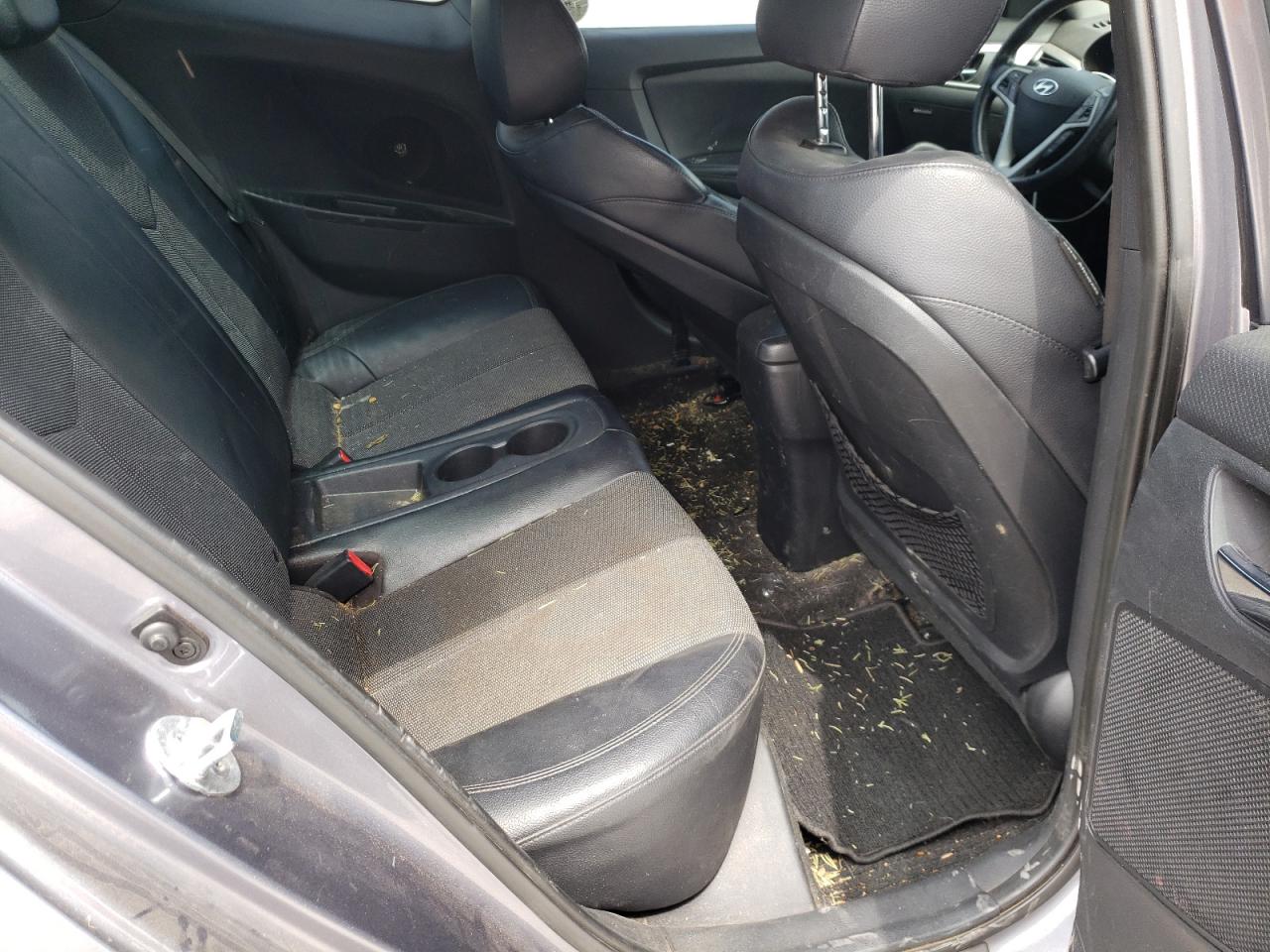 Photo 6 from auction – 2013 HYUNDAI VELOSTER with VIN KMHTC6AD8DU124116