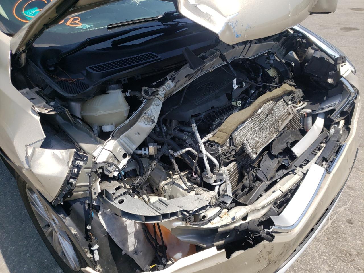 Photo 9 from auction – 2018 FORD ESCAPE SE with VIN 1FMCU0GD6JUC94343