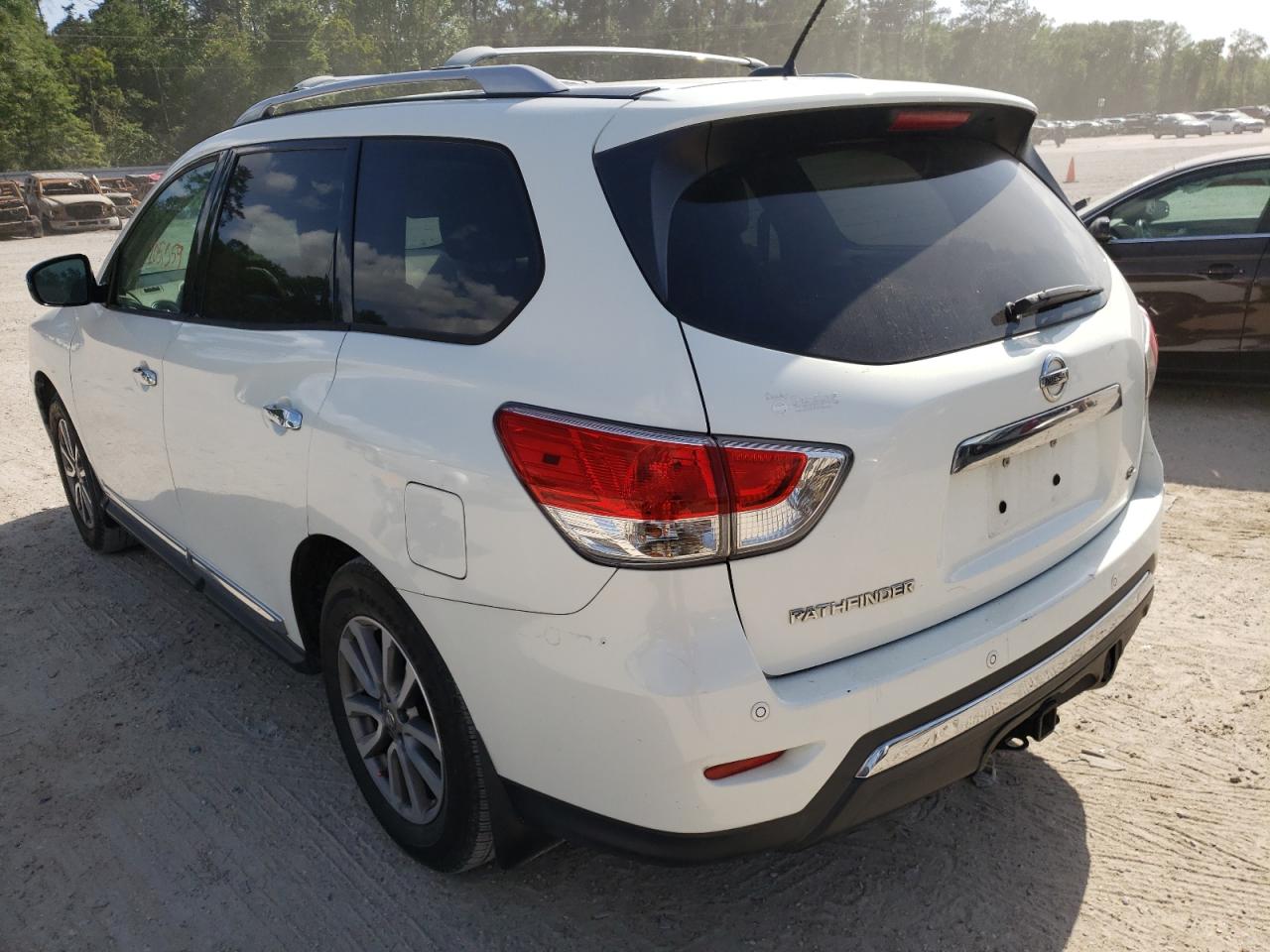 Photo 3 from auction – 2014 NISSAN PATHFINDER with VIN 5N1AR2MN8EC722135