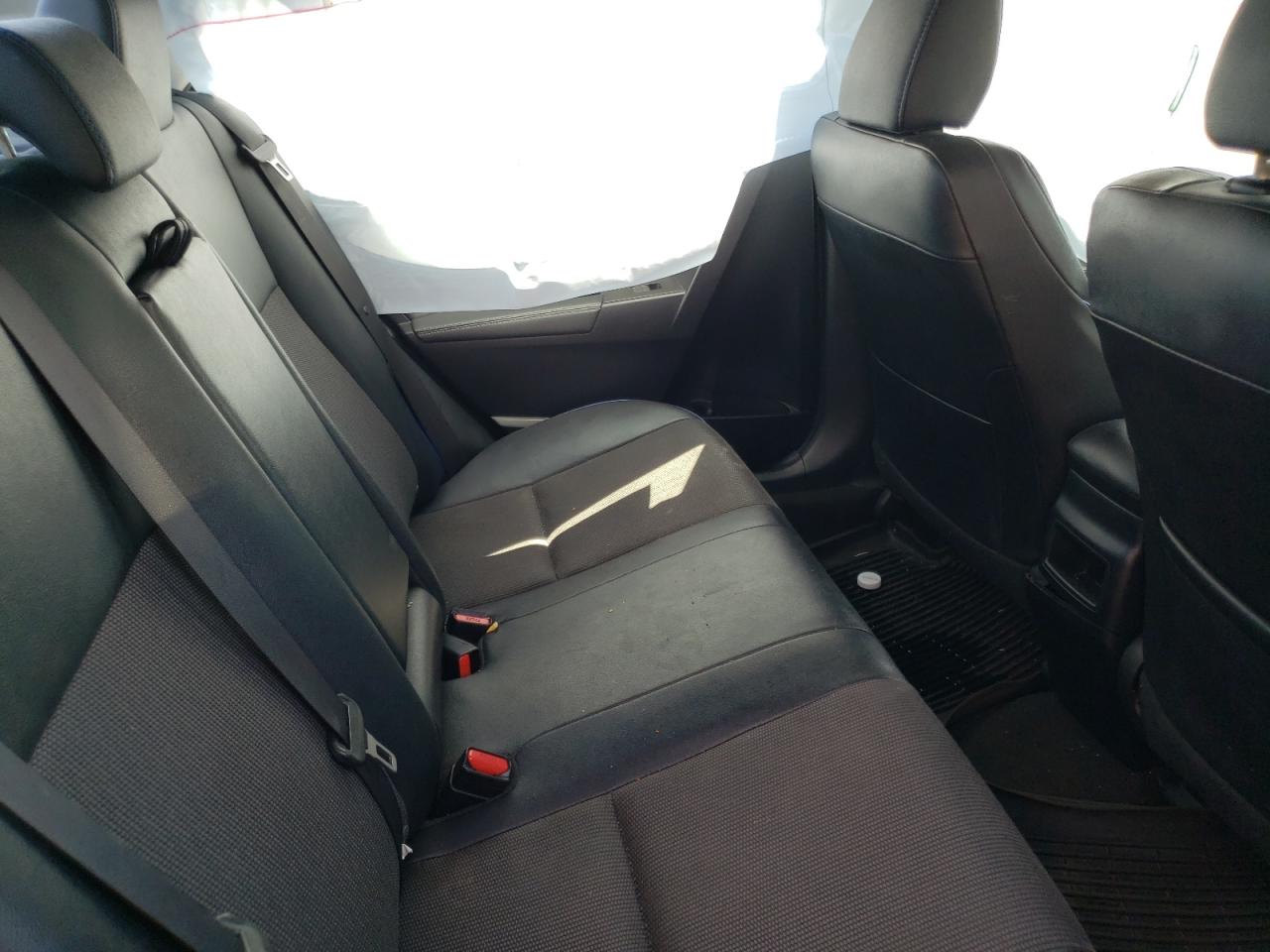 Photo 6 from auction – 2018 TOYOTA COROLLA L with VIN 2T1BURHE3JC022003