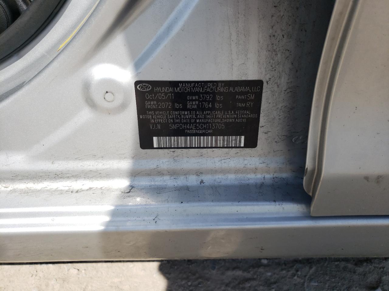 Photo 10 from auction – 2012 HYUNDAI ELANTRA with VIN 5NPDH4AE5CH113705