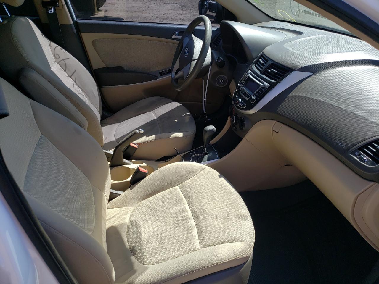 Photo 5 from auction – 2014 HYUNDAI ACCENT GLS with VIN KMHCT4AE7EU666354