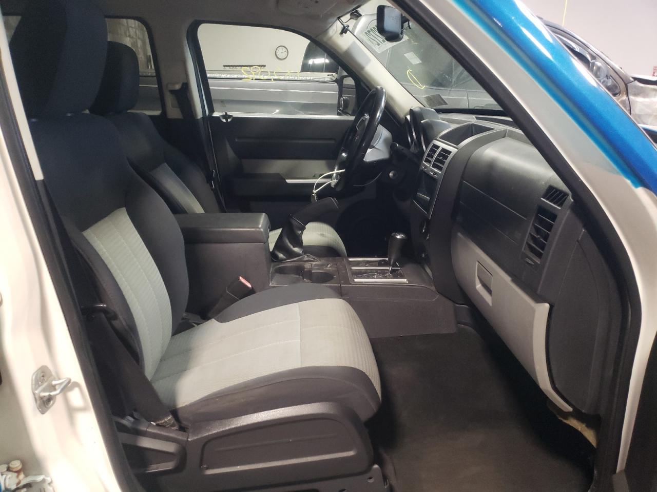 Photo 5 from auction – 2007 DODGE NITRO SLT with VIN 1D8GU58K37W504220