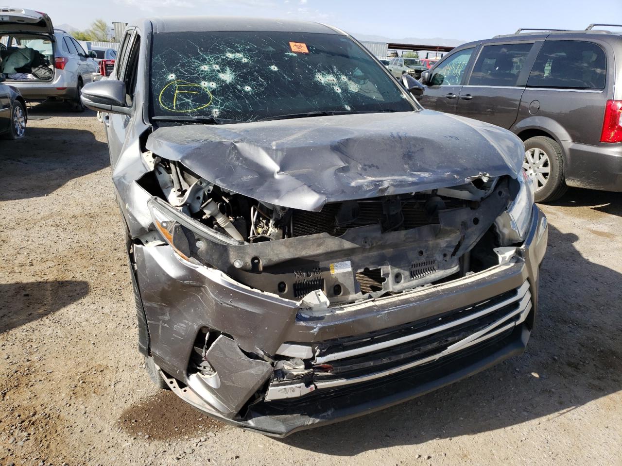Photo 9 from auction – 2019 TOYOTA HIGHLANDER with VIN 5TDZZRFH8KS362415