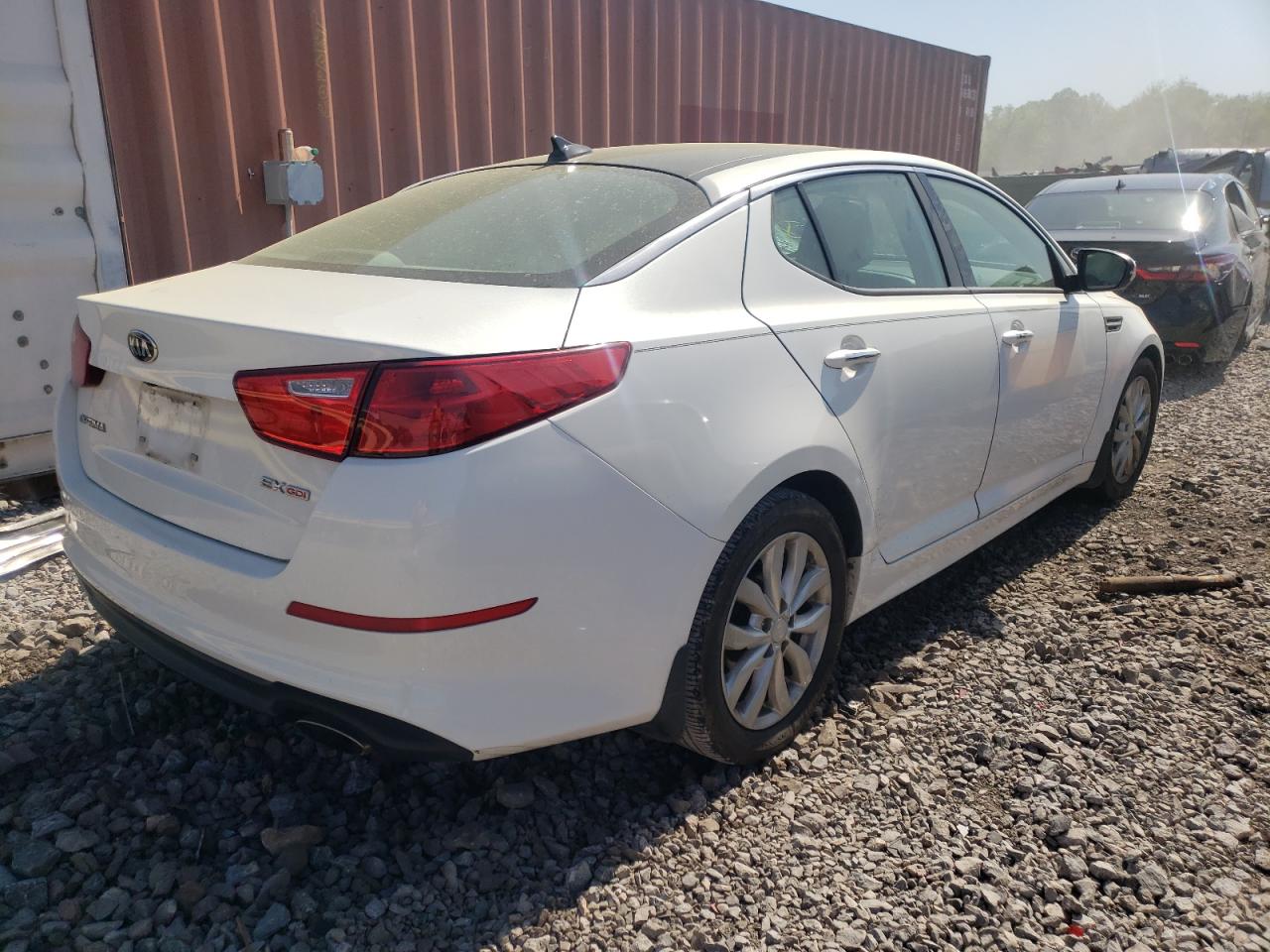 Photo 4 from auction – 2015 KIA OPTIMA EX with VIN 5XXGN4A77FG380268