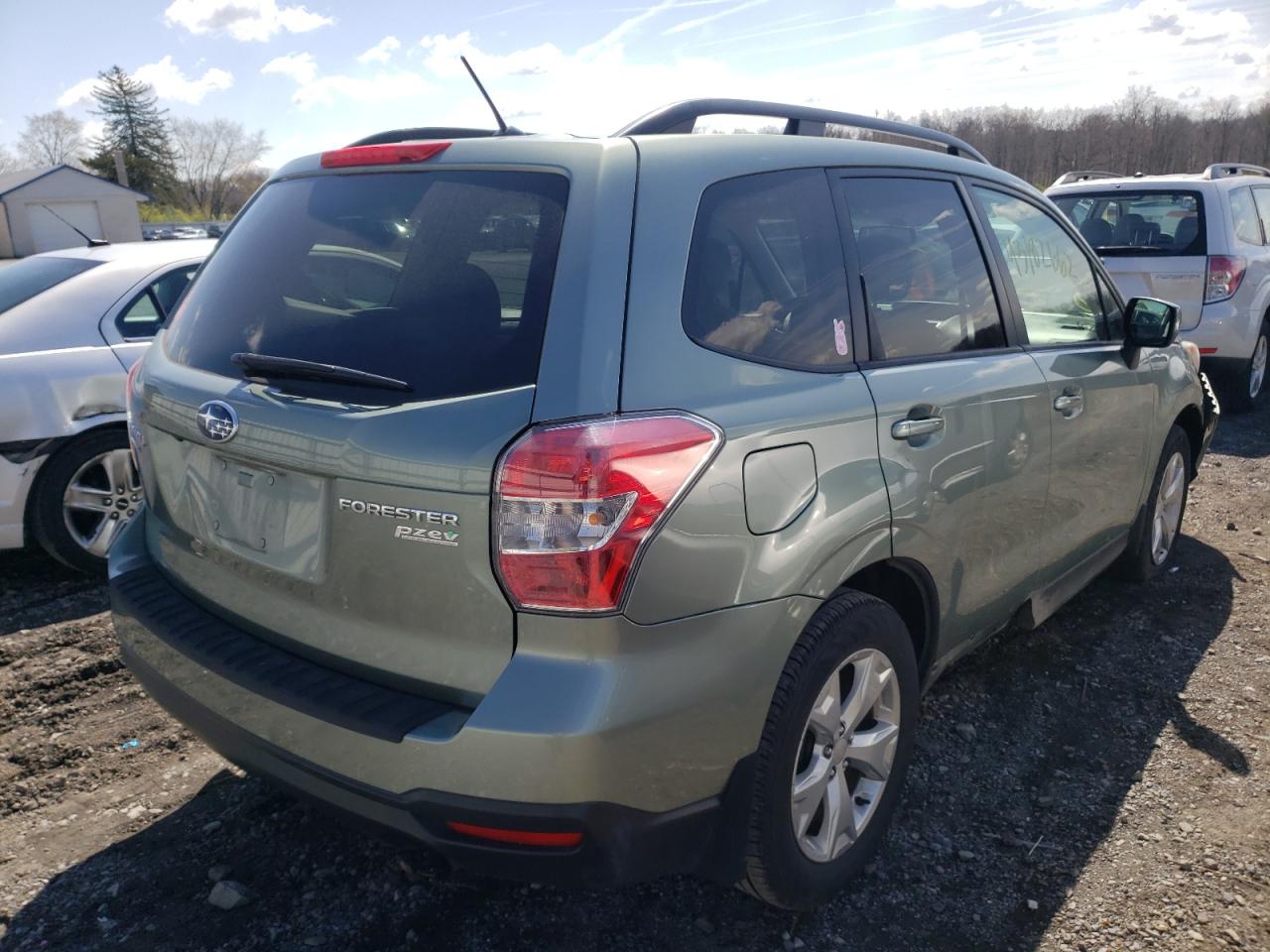 Photo 4 from auction – 2015 SUBARU FORESTER 2 with VIN JF2SJADC7FH443600