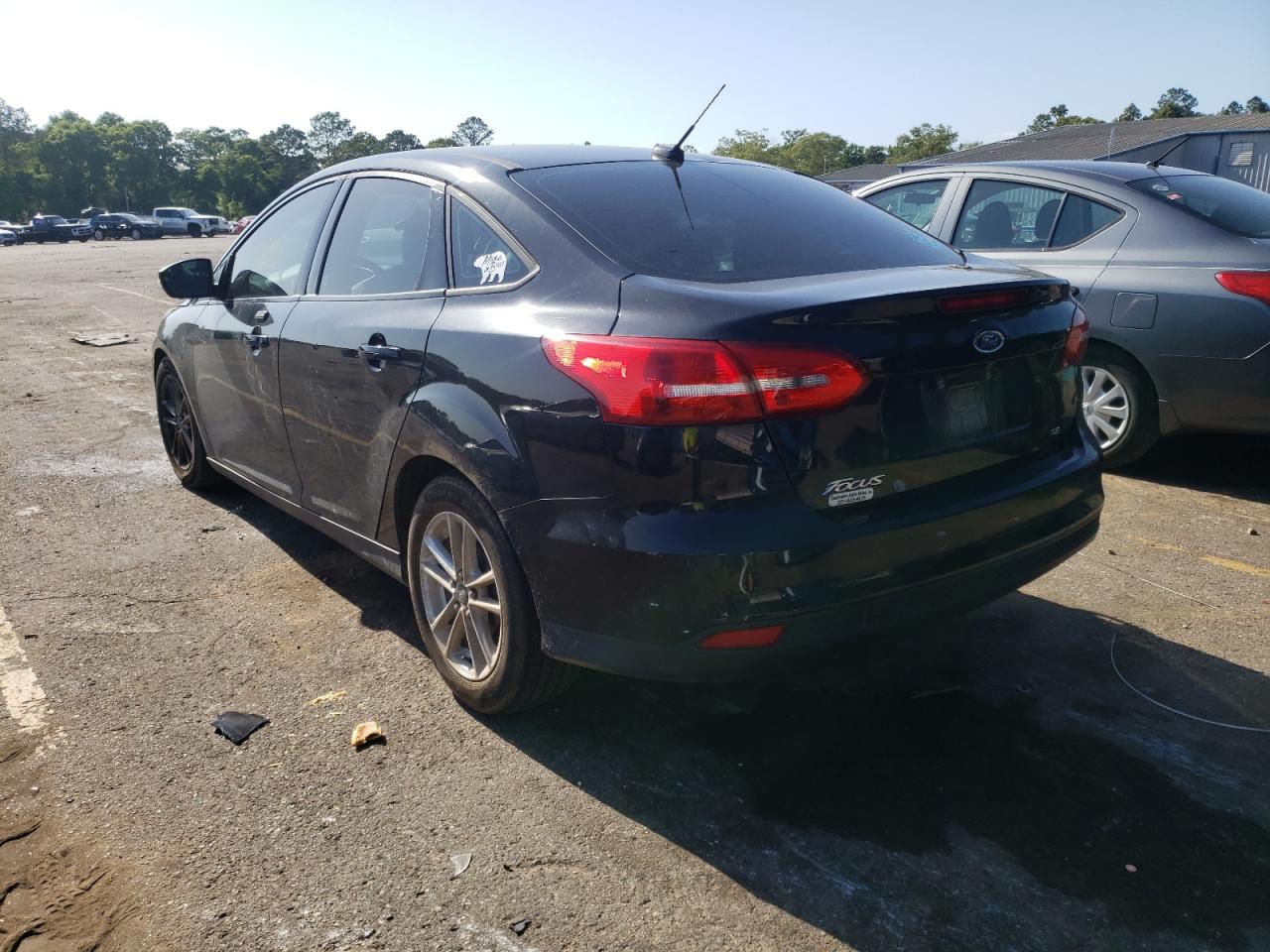 Photo 3 from auction – 2015 FORD FOCUS SE with VIN 1FADP3F23FL342367