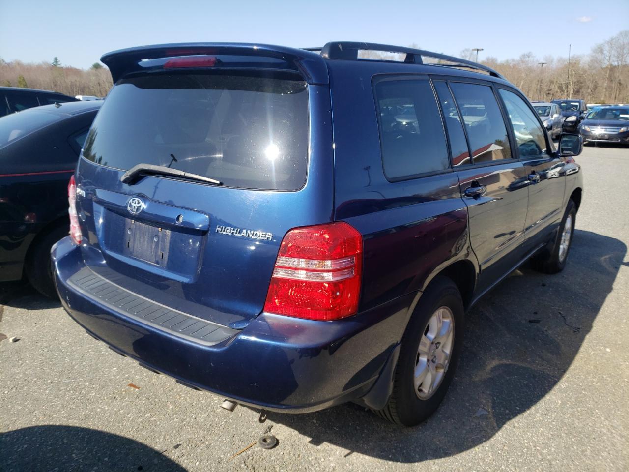 Photo 4 from auction – 2002 TOYOTA HIGHLANDER with VIN JTEGD21A420040702