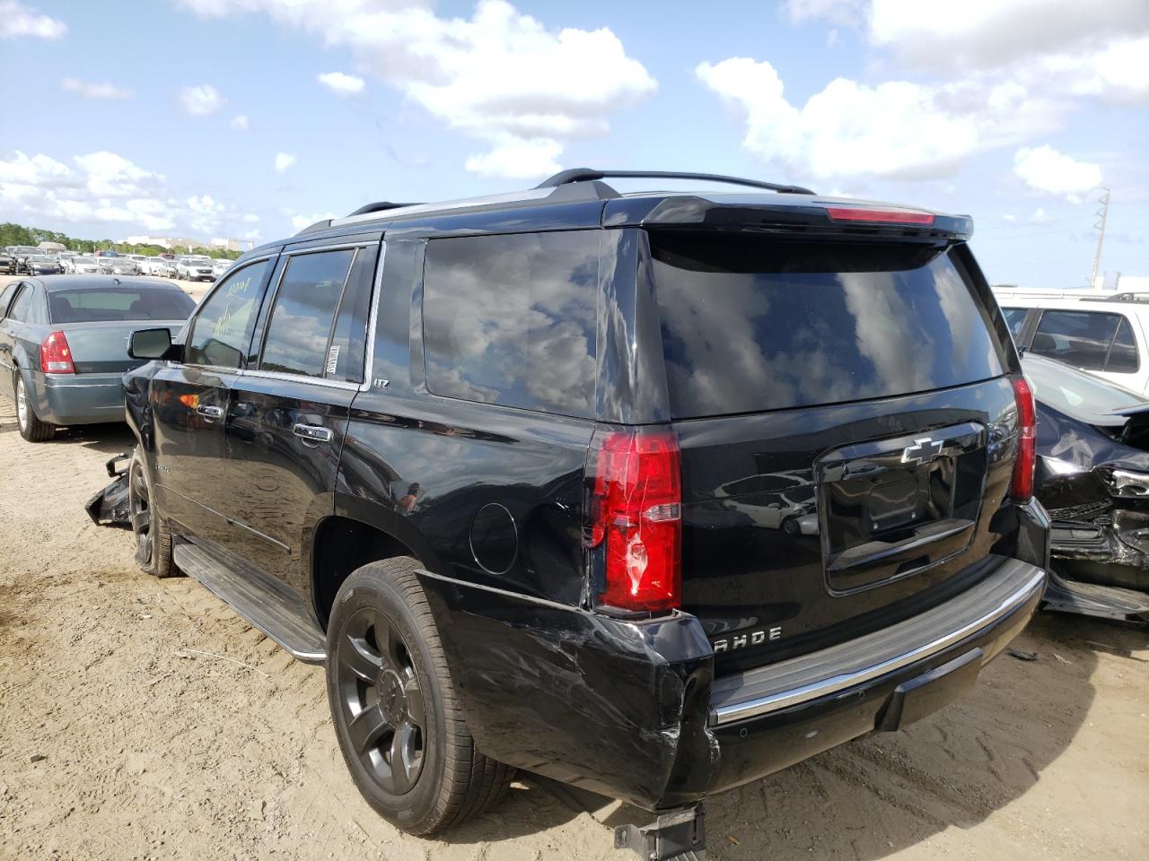 Photo 3 from auction – 2016 CHEVROLET TAHOE C150 with VIN 1GNSCCKC7GR318140