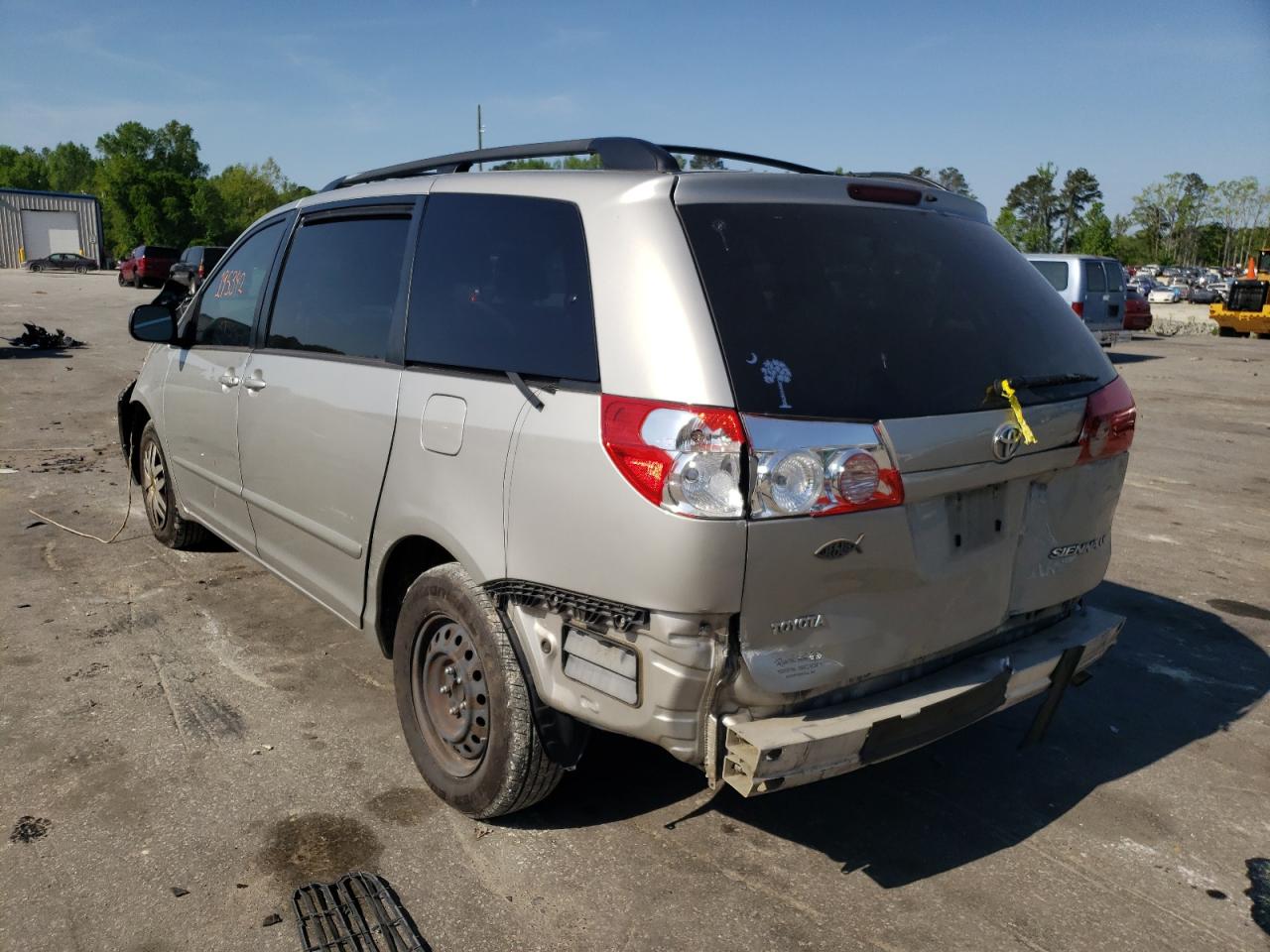 Photo 3 from auction – 2010 TOYOTA SIENNA CE with VIN 5TDKK4CC7AS342723