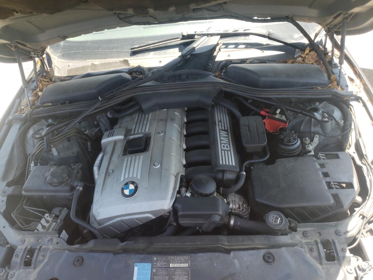Photo 7 from auction – 2007 BMW 525 I with VIN WBANE53547CW68689
