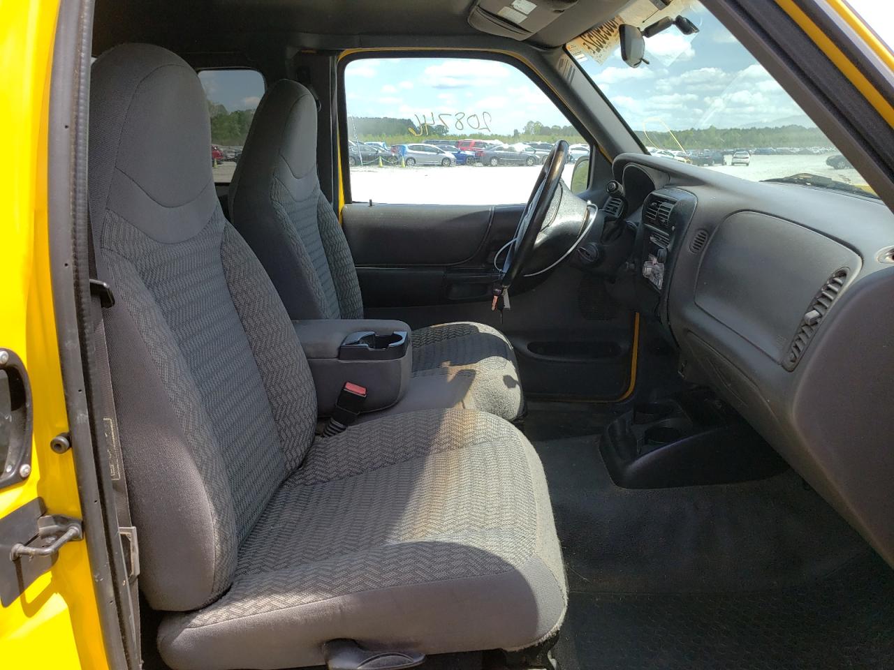 Photo 5 from auction – 2002 FORD RANGER SUP with VIN 1FTYR44U12PB05511