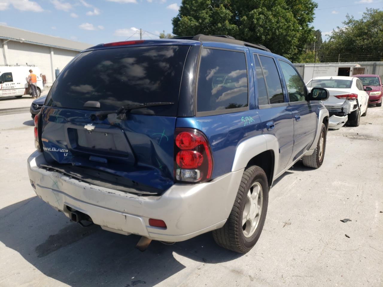 Photo 4 from auction – 2006 CHEVROLET TRAILBLAZE with VIN 1GNDS13S362175989