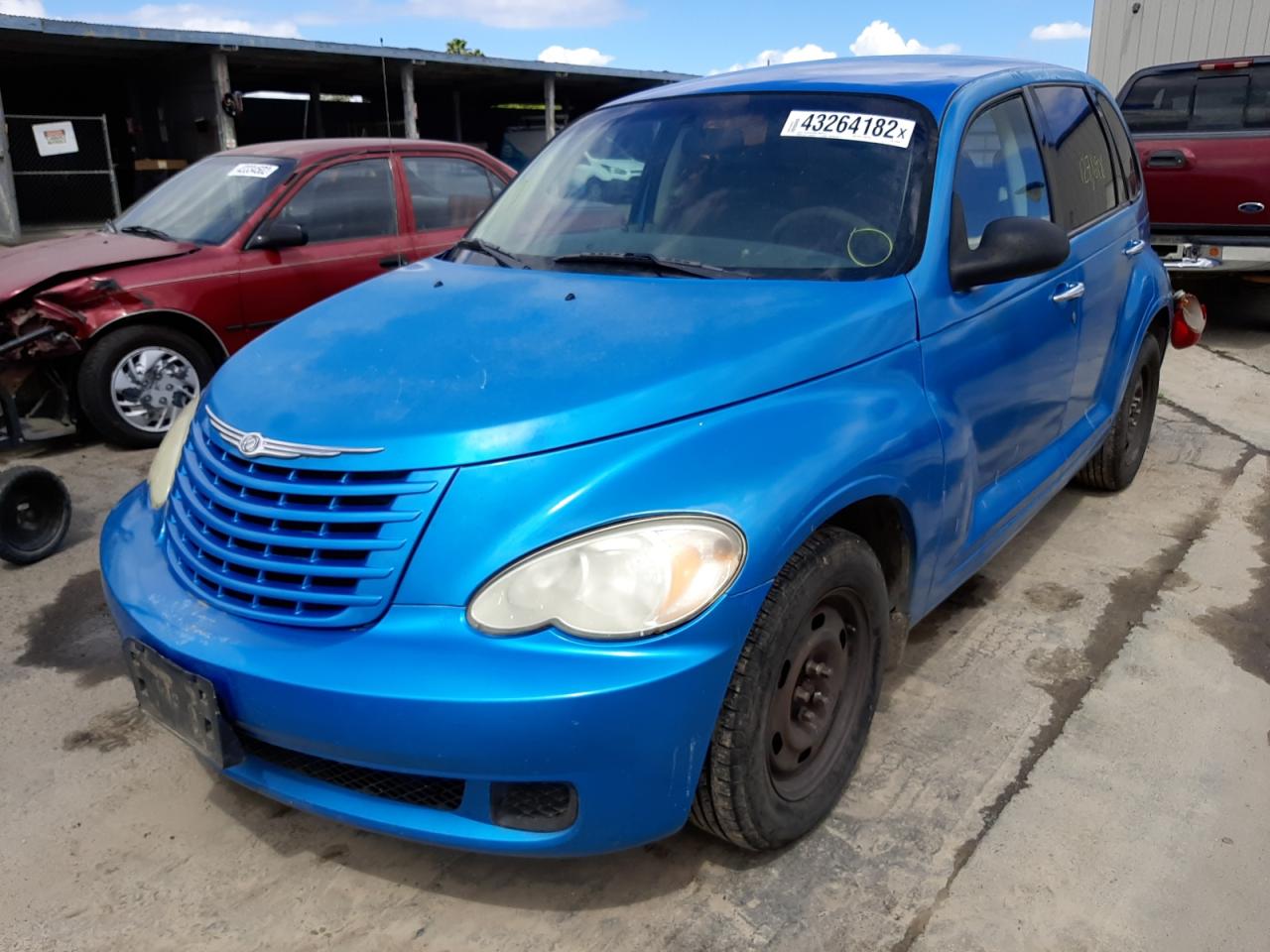 Photo 2 from auction – 2008 CHRYSLER PT CRUISER with VIN 3A8FY48B18T105993