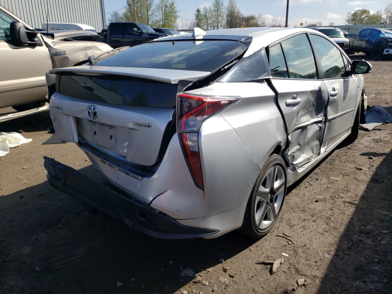 Photo 4 from auction – 2017 TOYOTA PRIUS with VIN JTDKARFU4H3543995
