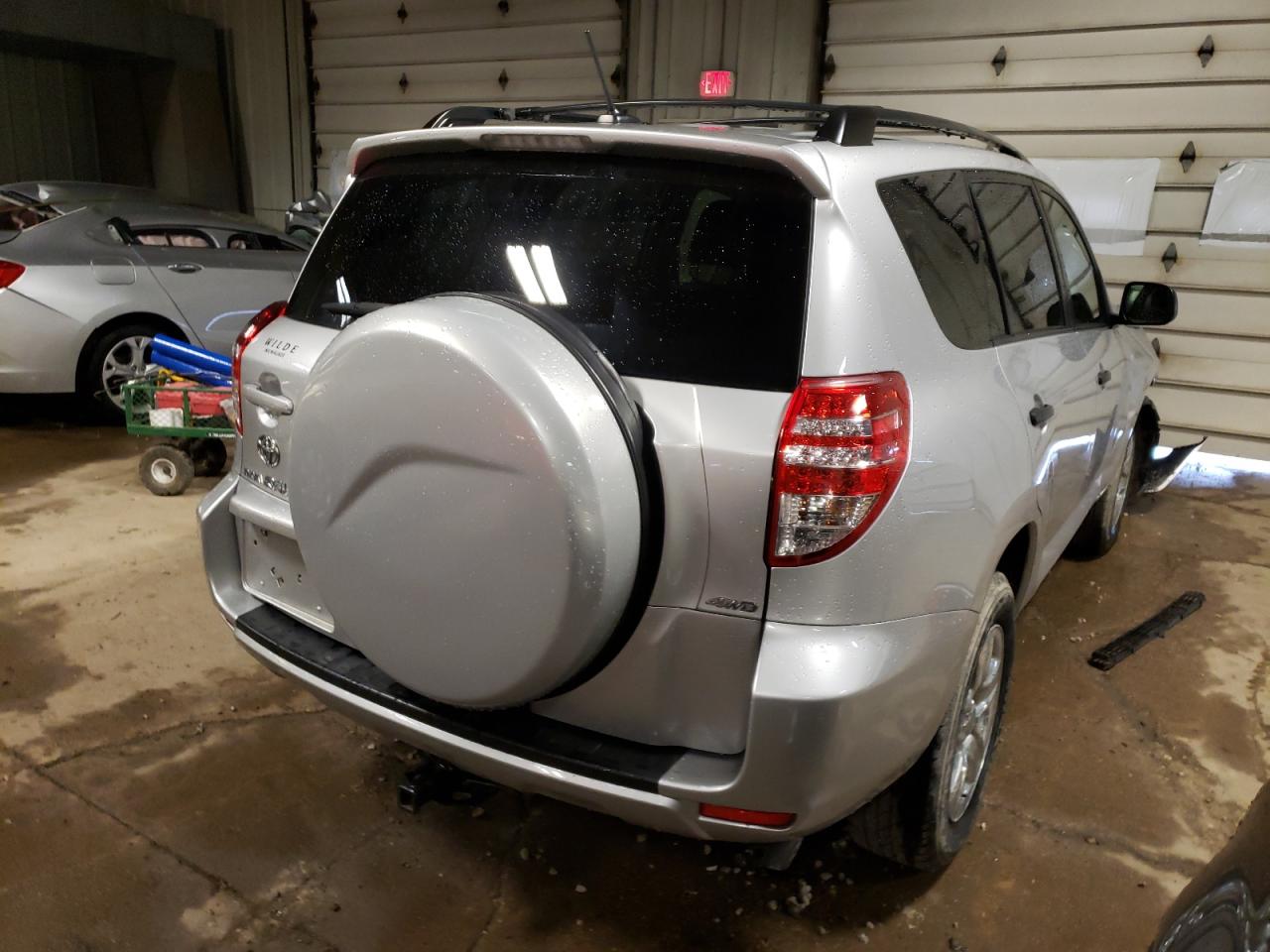 Photo 4 from auction – 2010 TOYOTA RAV4 with VIN 2T3BF4DV2AW071055