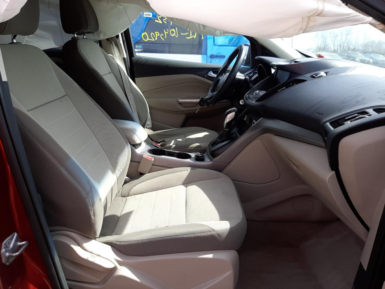 Photo 5 from auction – 2014 FORD ESCAPE SE with VIN 1FMCU9G90EUC34029