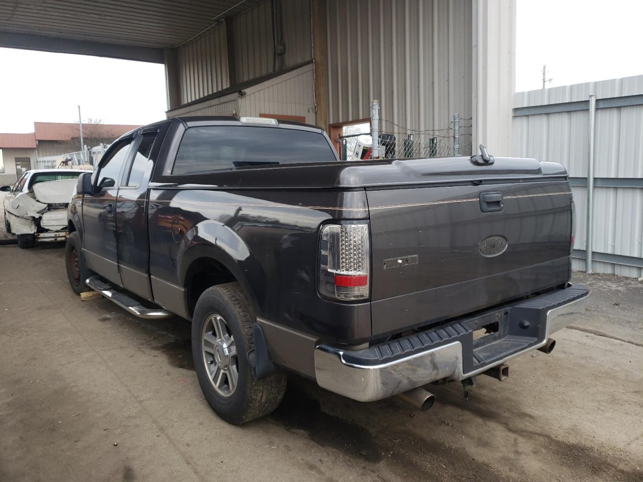 Photo 3 from auction – 2006 FORD F150 with VIN 1FTPX12506NA44813