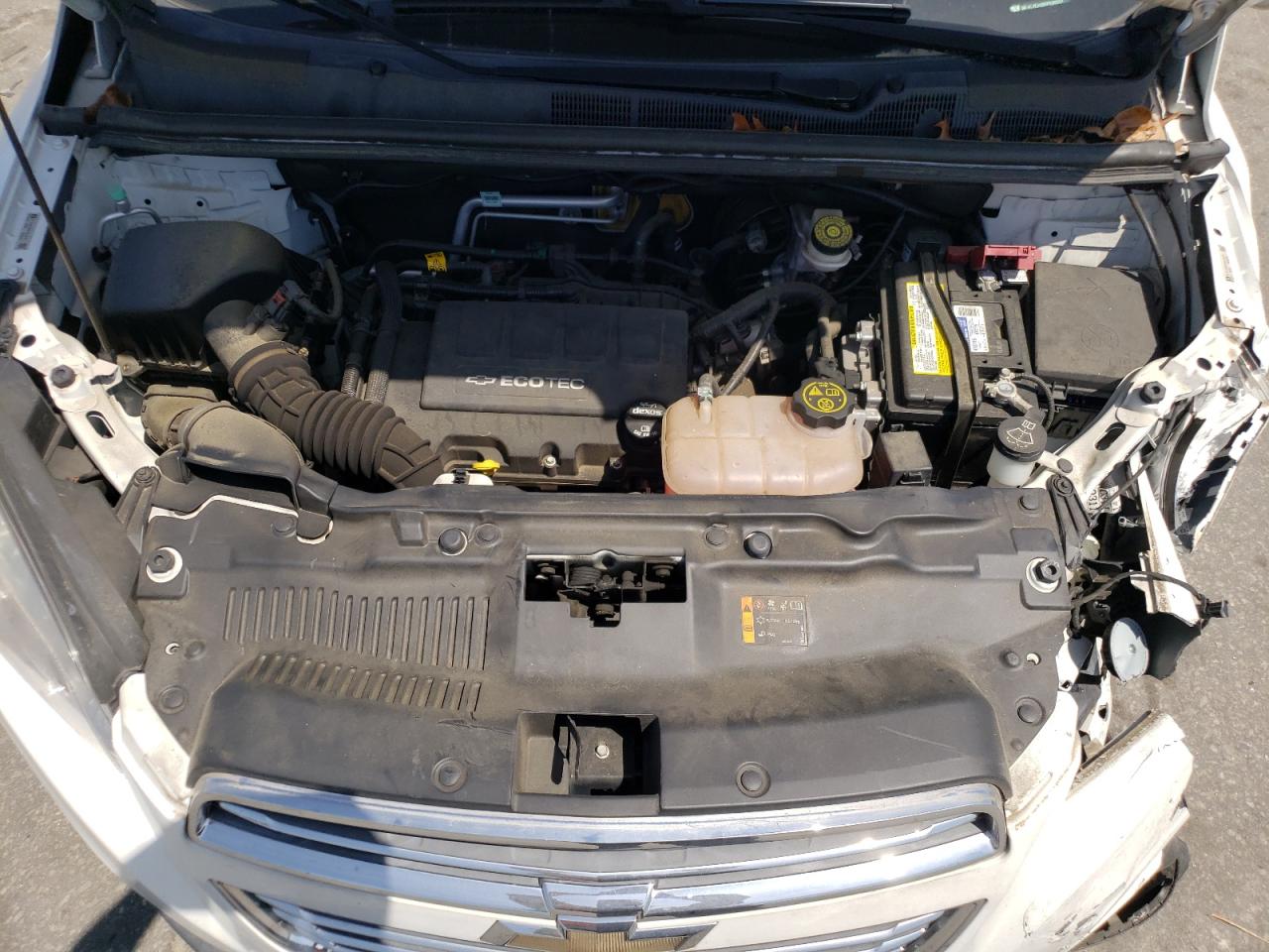 Photo 7 from auction – 2015 CHEVROLET TRAX LS with VIN KL7CJKSB9FB218212