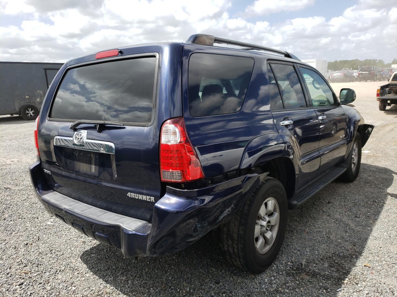 Photo 4 from auction – 2007 TOYOTA 4RUNNER SR with VIN JTEBU14R678082237
