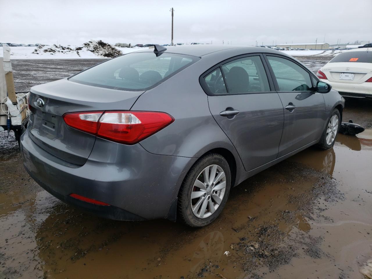 Photo 4 from auction – 2016 KIA FORTE LX with VIN KNAFX4A64G5560355