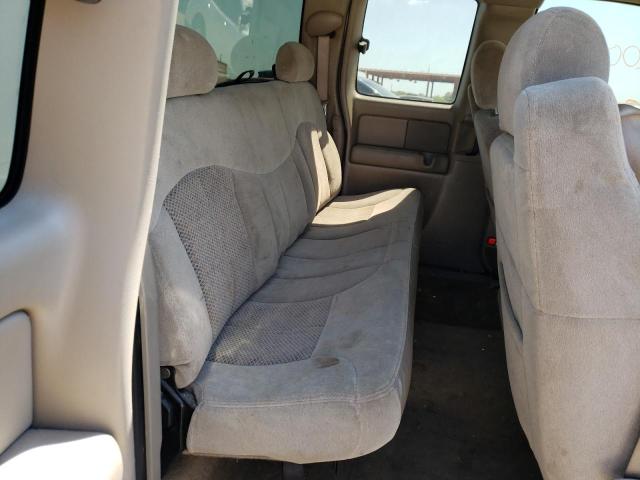 Photo 6 from auction – 2002 CHEVROLET SILVERADO with VIN 2GCEC19T221106215