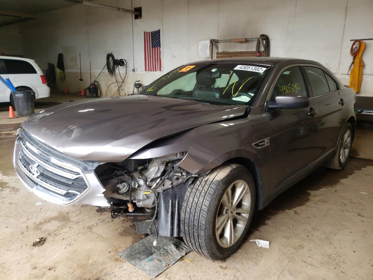 Photo 2 from auction – 2013 FORD TAURUS SEL with VIN 1FAHP2E89DG155688