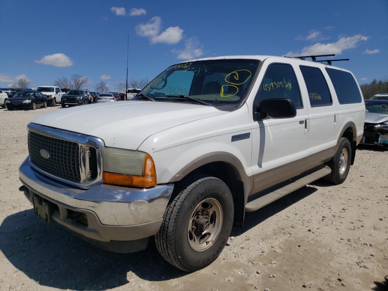 Photo 2 from auction – 2001 FORD EXCURSION with VIN 1FMNU43S61ED57245