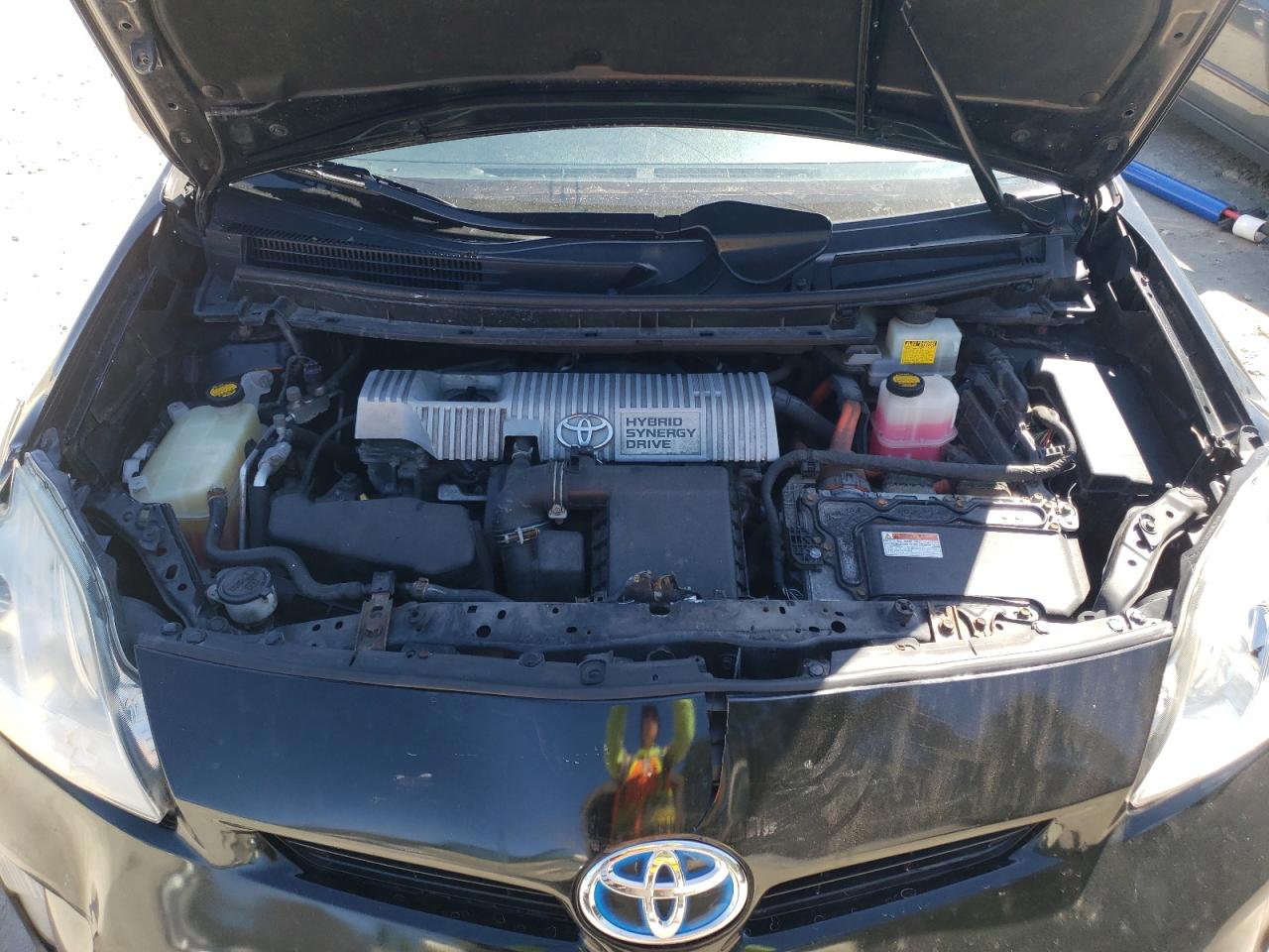 Photo 7 from auction – 2013 TOYOTA PRIUS with VIN JTDKN3DU3D5585691