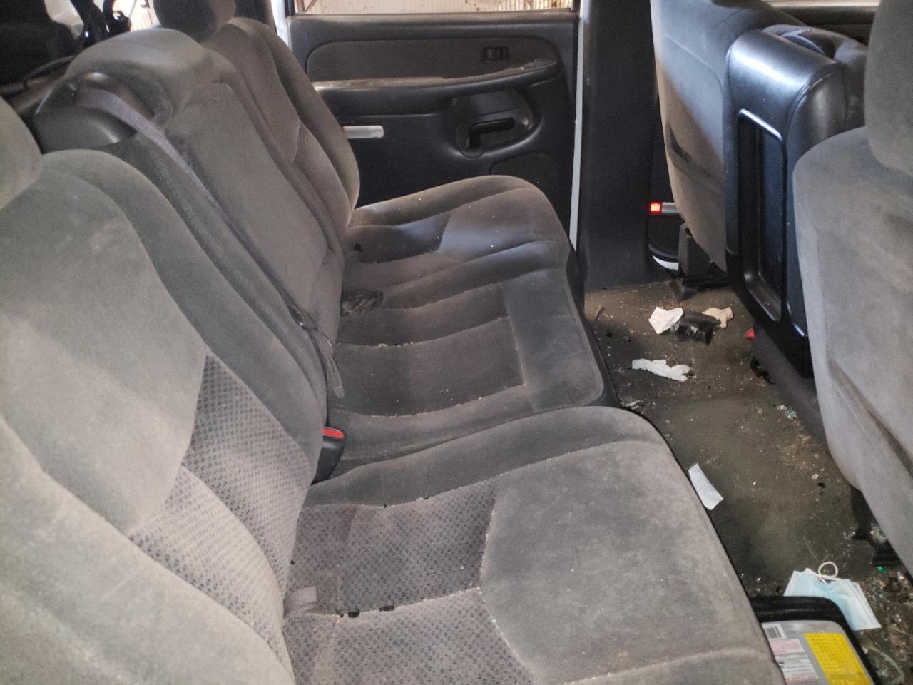 Photo 6 from auction – 2003 CHEVROLET SILVERADO with VIN 1GCHK23173F132171